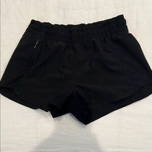 Athleta Girl Heart the Hustle 2.5” shorts